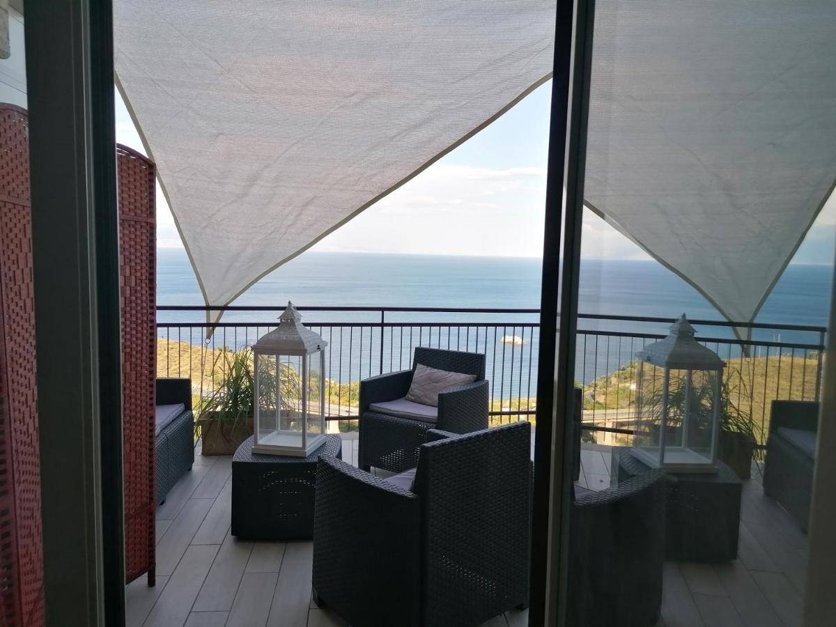 Al Bajah Loft Monovano Con Requisiti Hotel تاورمينا المظهر الخارجي الصورة