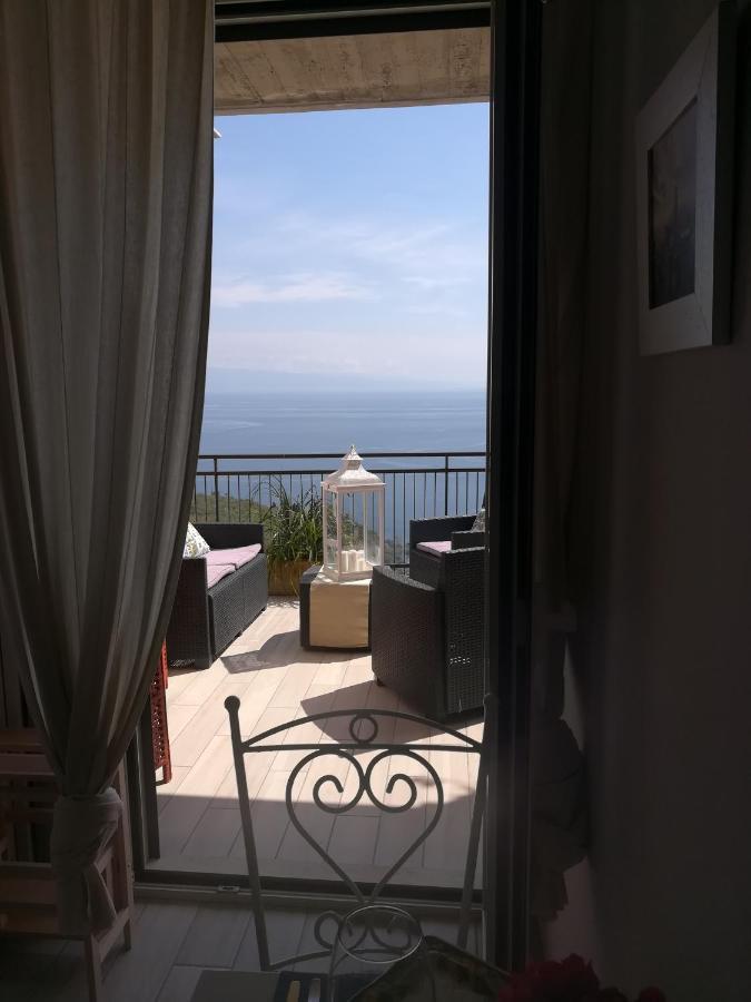 Al Bajah Loft Monovano Con Requisiti Hotel تاورمينا المظهر الخارجي الصورة