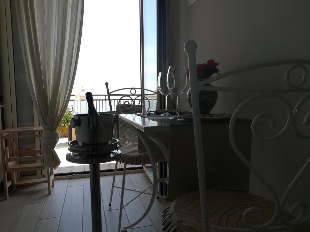 Al Bajah Loft Monovano Con Requisiti Hotel تاورمينا المظهر الخارجي الصورة